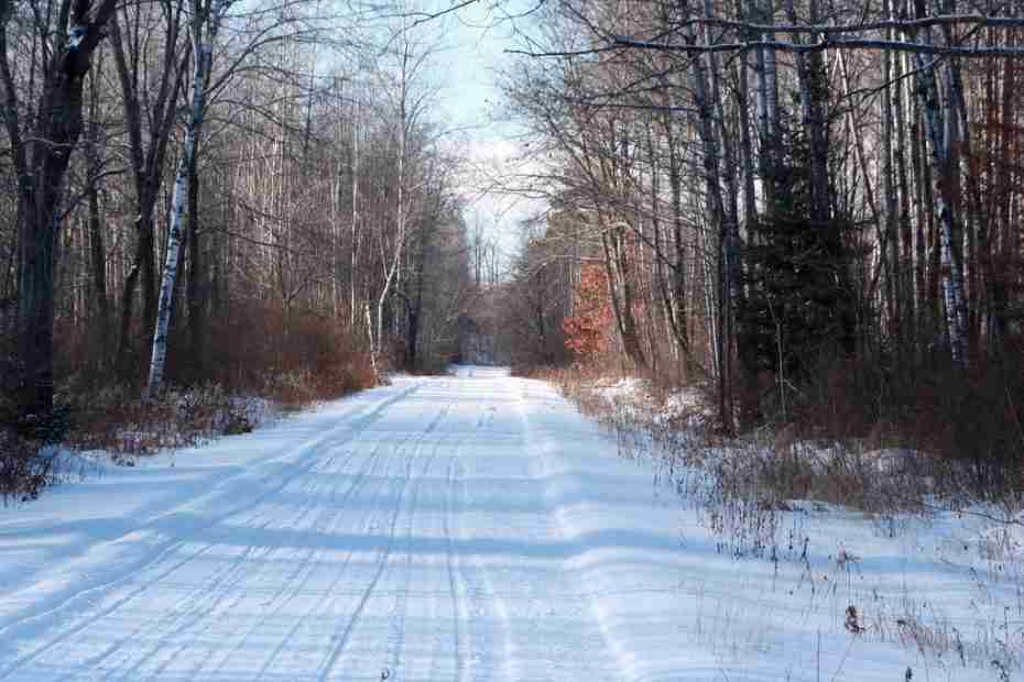 snowmobiling in wisconsin, places to snowmobile in northern wisconsin